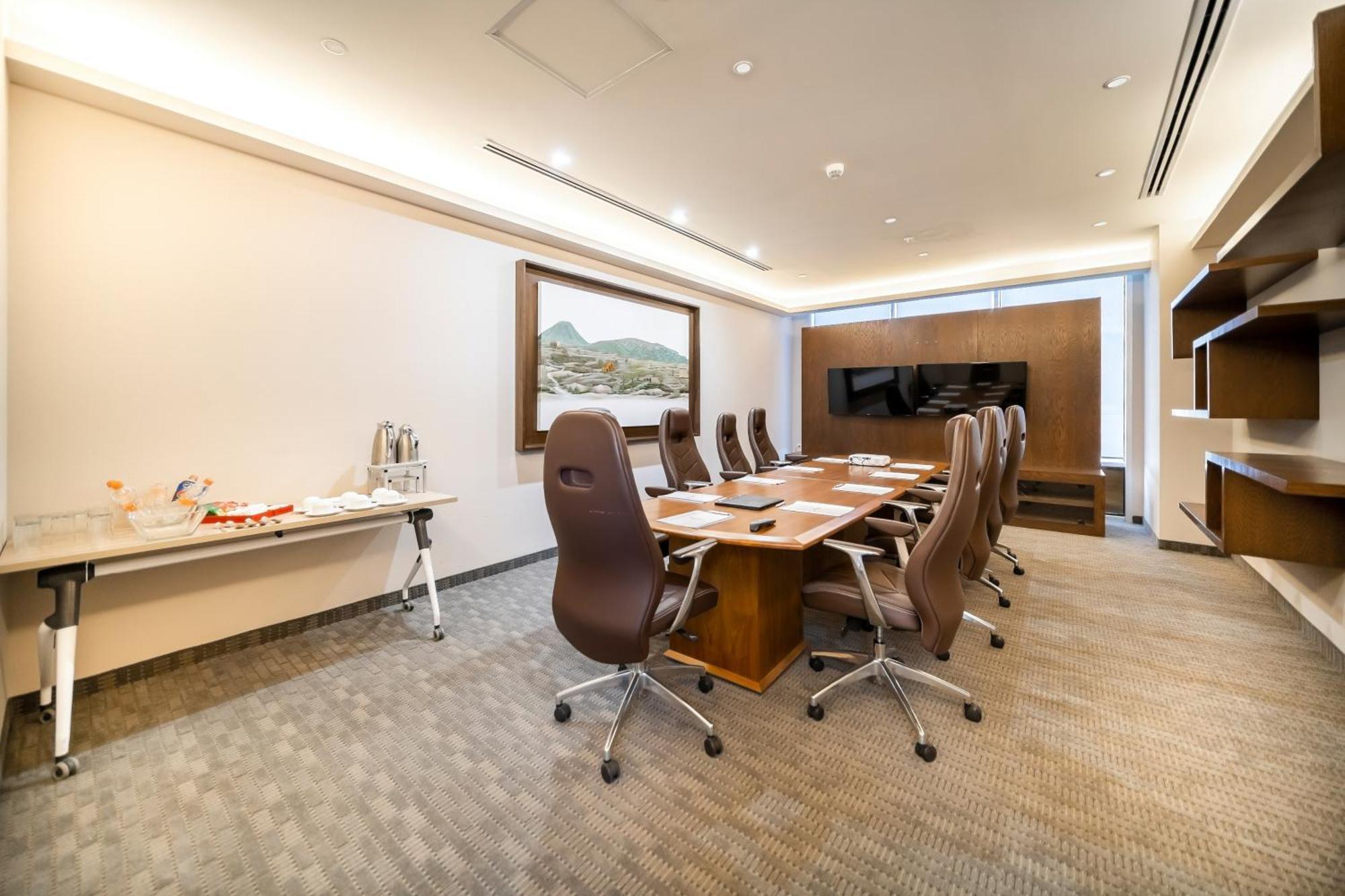 Metria Hotel Leon Ngoại thất bức ảnh Meeting room at the hotel