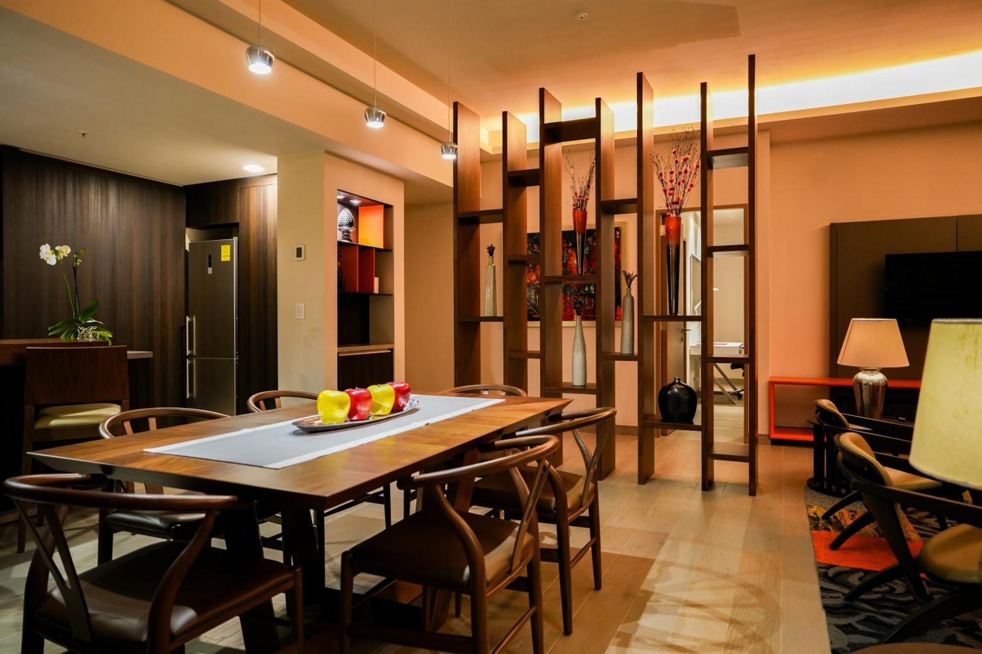 Metria Hotel Leon Ngoại thất bức ảnh A dining room